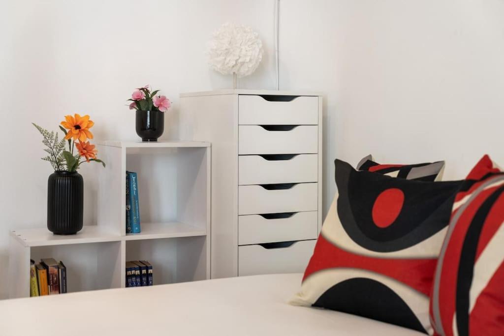 Studio Located In Puerta De Alcala - 2 Madrid Exterior foto